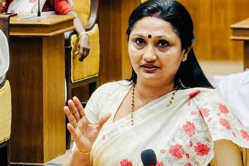 കോണ്‍ഗ്രസ് നേതാക്കള്‍ക്കെതിരായ വ്യാജ അക്കൗണ്ടുകളുടെ ആക്രമണം:ഉറവിടം അന്വേഷിക്കണമെന്ന് ഡിജിപിയോട് ദീപ്തി മേരി വര്‍ഗീസ്